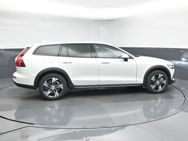 New 2026 Volvo V60 B5 Cross Country Plus w/ Protection Package Premier image 8