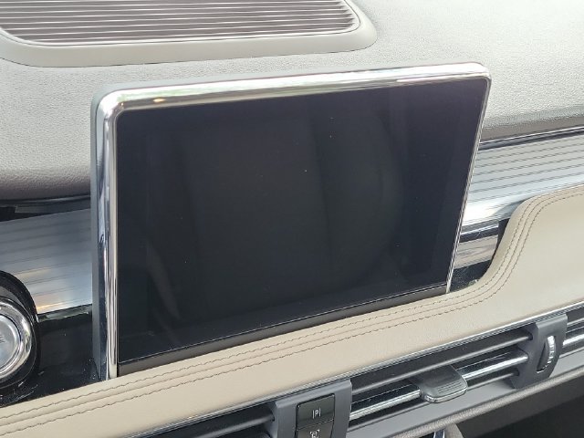 Certified 2022 Lincoln Corsair FWD image 22