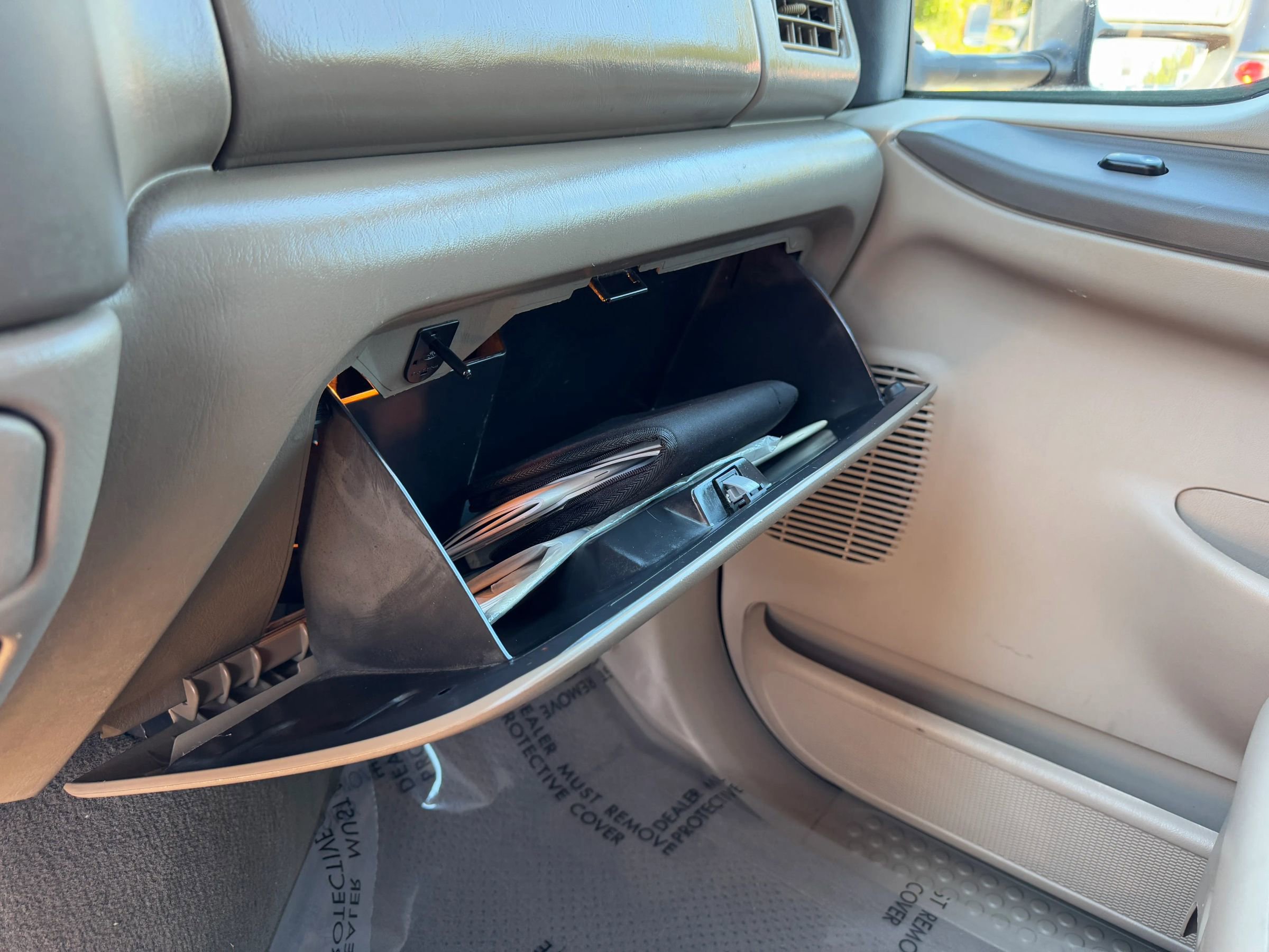 Used 2004 Ford F250 Lariat image 20