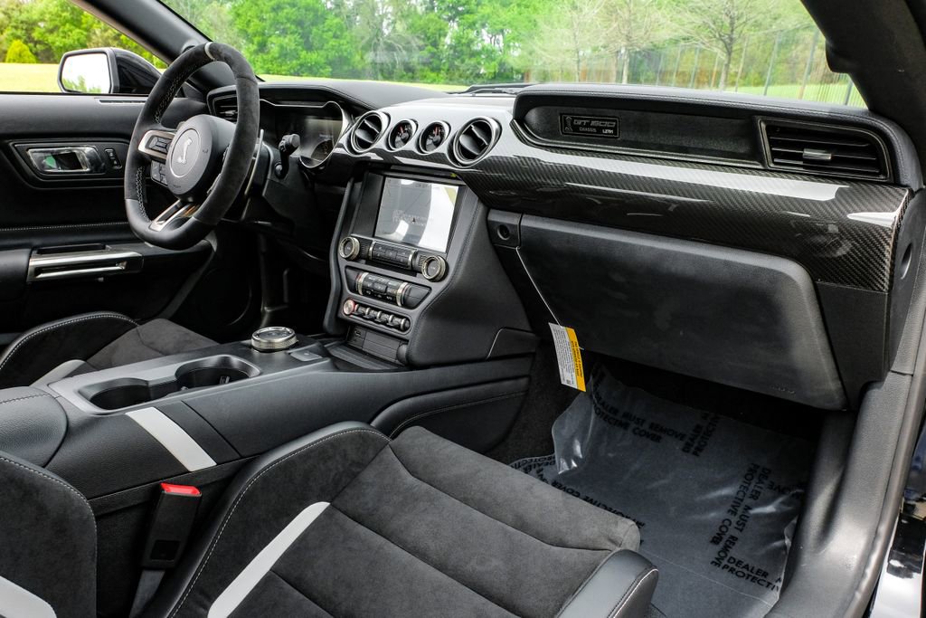 Used 2020 Ford Mustang Shelby GT500 w/ Carbon Fiber Track Pack RWD image 17