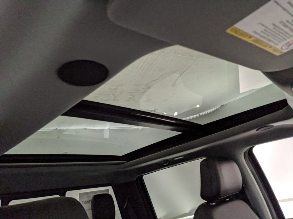 New 2025 Ford F350 Lariat w/ Lariat Ultimate Package image 16