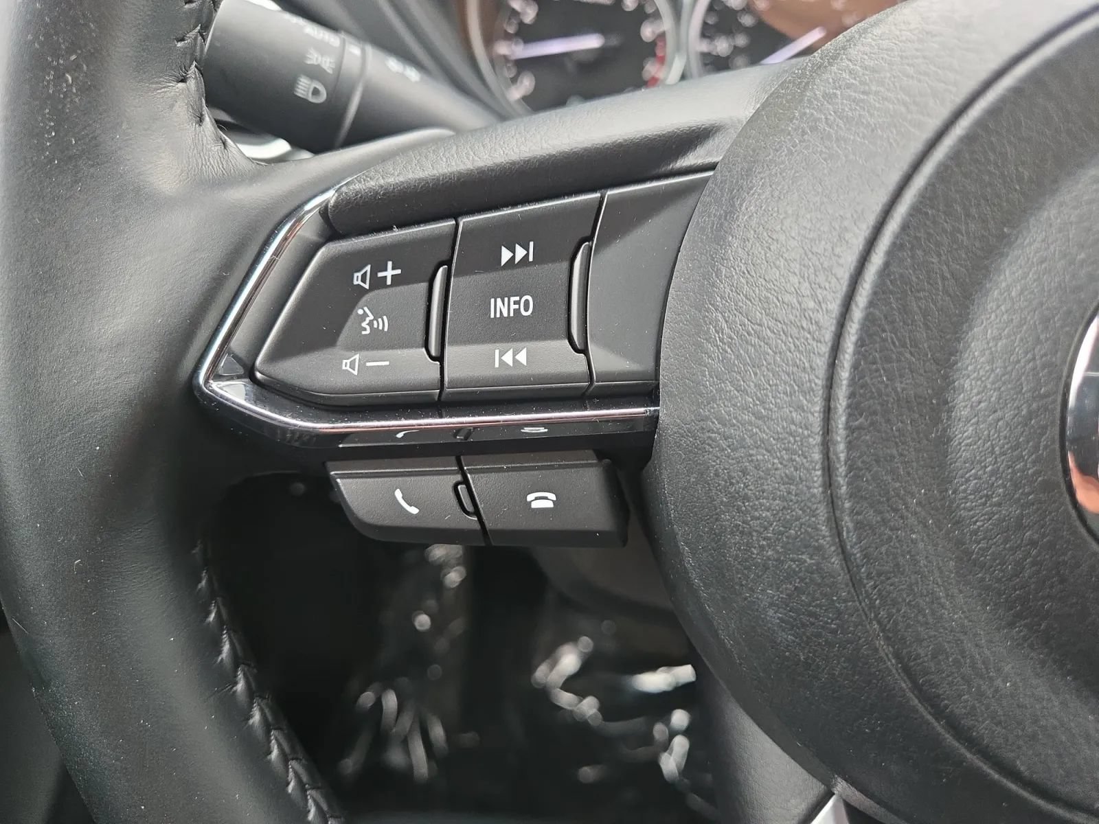 Used 2020 MAZDA CX-5 Touring FWD image 21