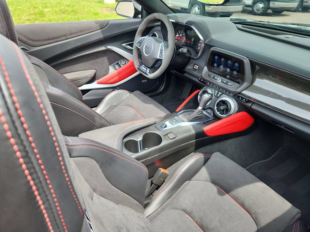 Used 2022 Chevrolet Camaro ZL1 RWD image 51
