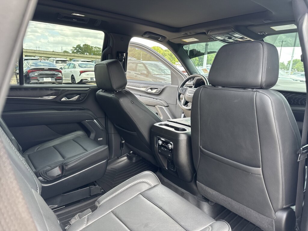 Used 2023 GMC Yukon Denali AWD/4WD image 31