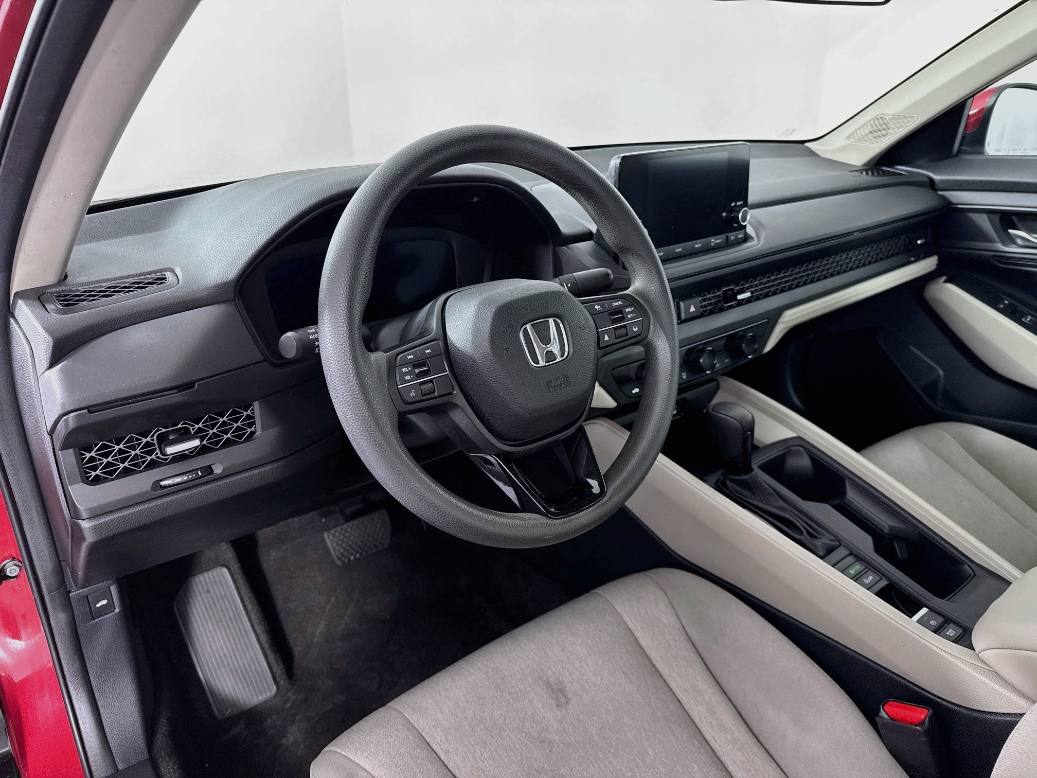Certified 2023 Honda Accord EX image 9