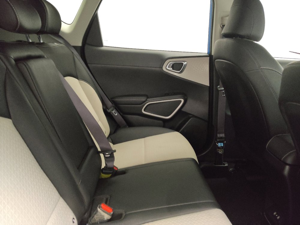 Used 2023 Kia Soul GT-Line image 19
