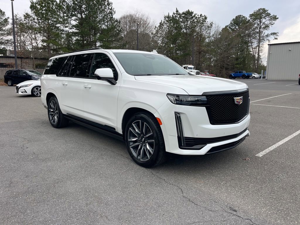 Used 2023 Cadillac Escalade ESV Sport Platinum image 4