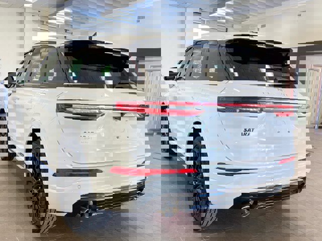 Used 2023 Lincoln Corsair AWD w/ Equipment Group 102A image 5