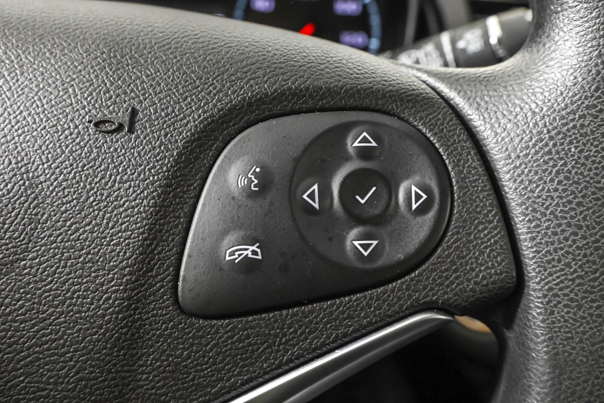 Used 2019 Chevrolet Impala LS image 28