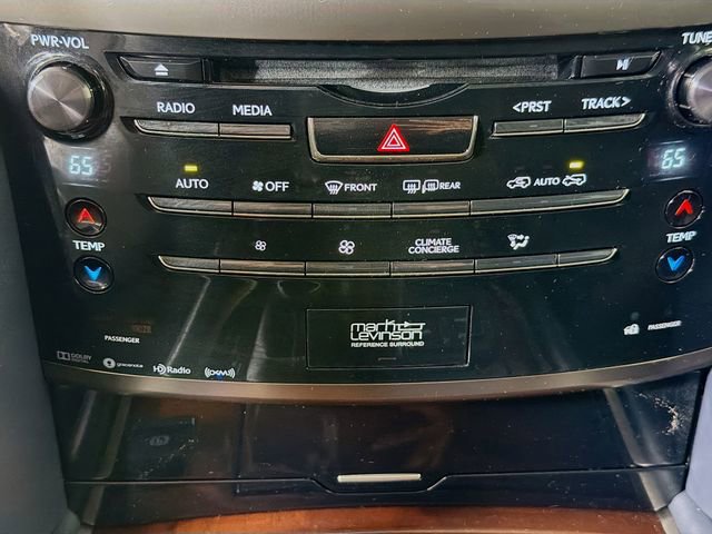Used 2018 Lexus LX 570 4WD w/ Luxury Package image 17