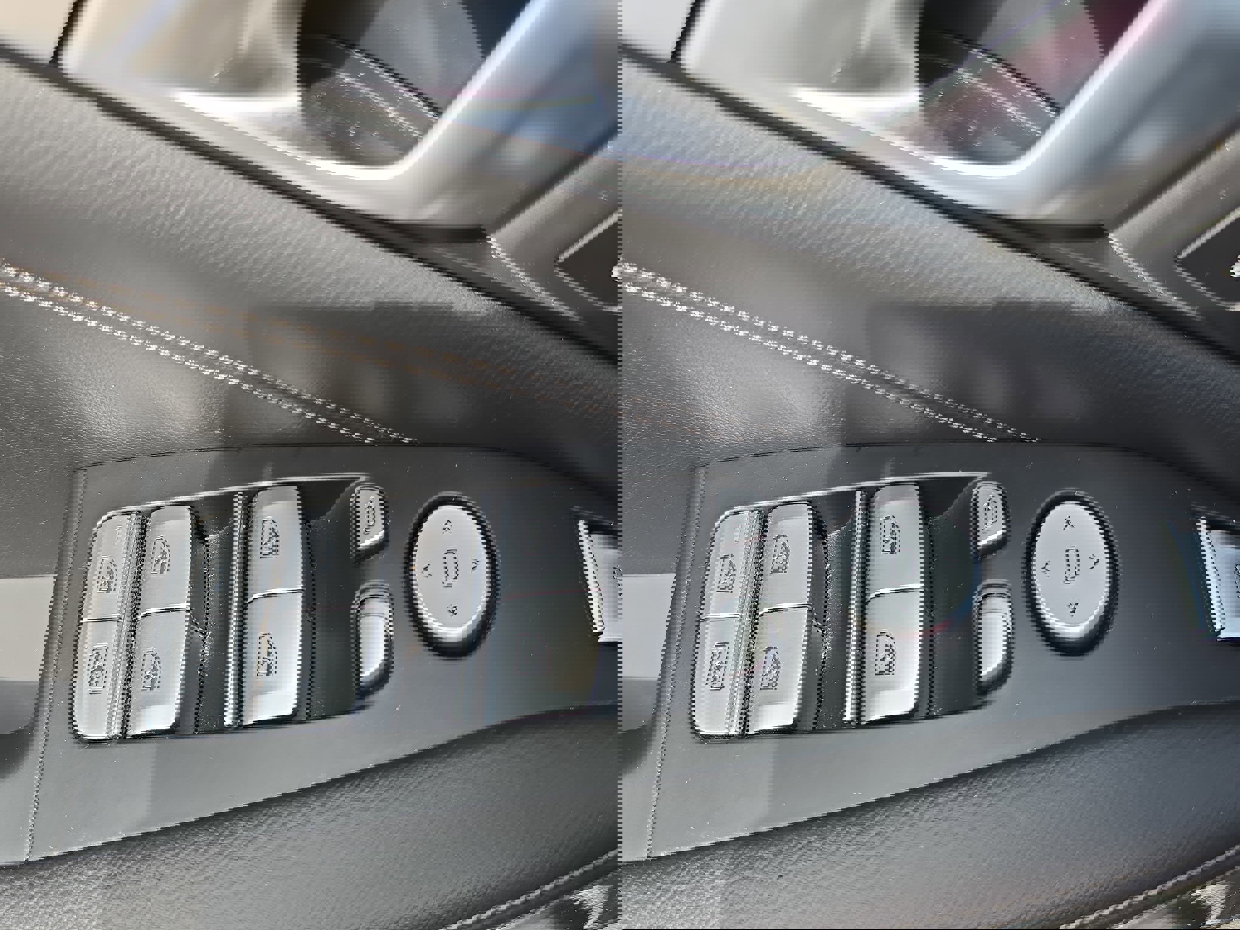 Used 2020 BMW X7 xDrive40i w/ Premium Package AWD/4WD image 29