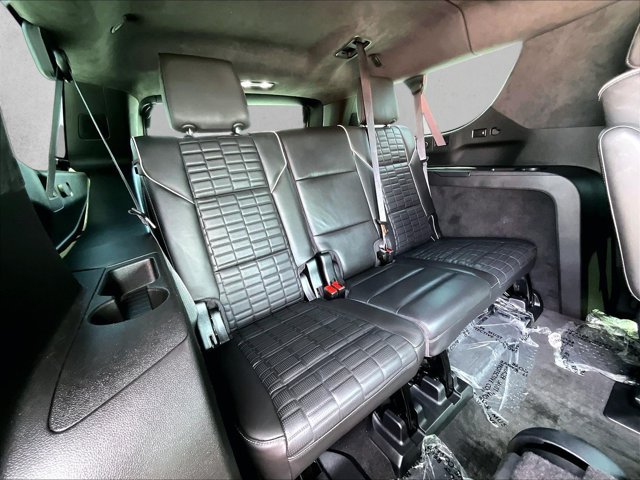 Used 2023 Cadillac Escalade ESV V AWD/4WD image 30