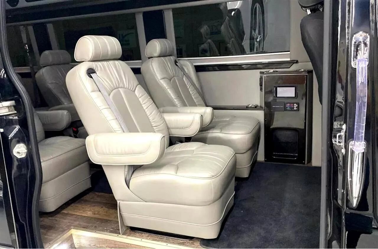 Used 2016 Mercedes-Benz Sprinter 2500 image 13