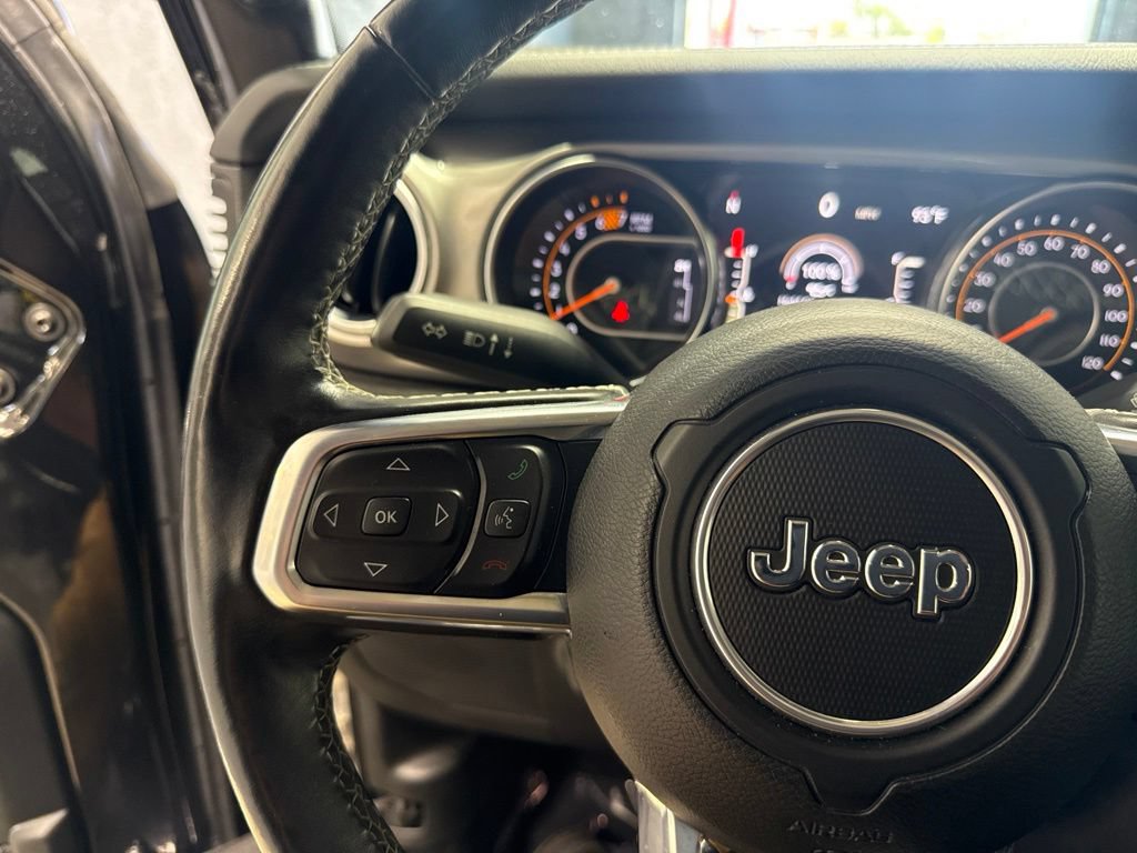 Used 2020 Jeep Wrangler Unlimited Sahara w/ Uconnect 4C Nav & Sound Group AWD/4WD image 23