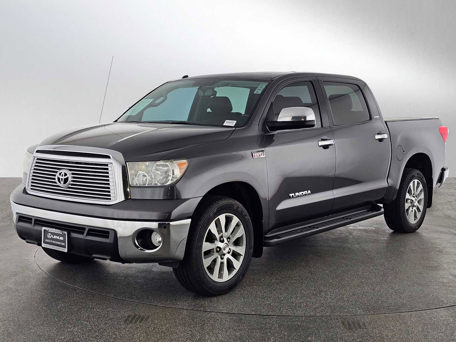 Used 2011 Toyota Tundra Limited w/ Platinum Pkg image 7