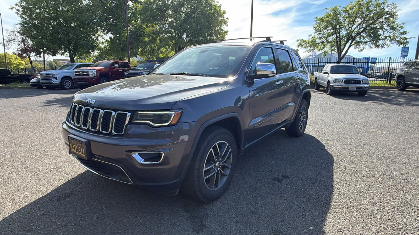 Used 2017 Jeep Grand Cherokee Limited w/ Luxury Group II