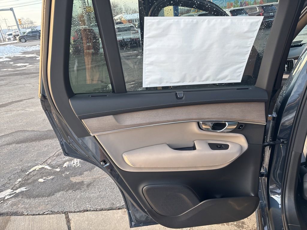 New 2026 Volvo XC90 T8 Ultra w/ Protection Package Premier image 37