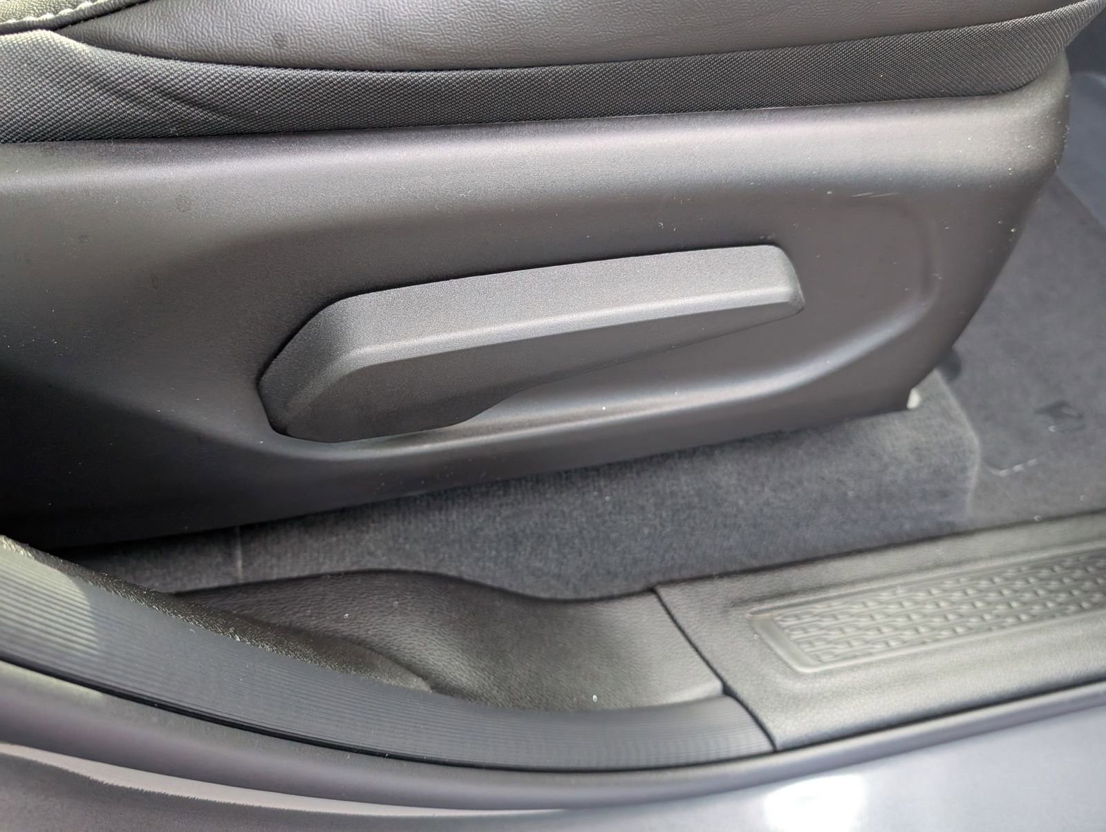 New 2026 Jeep Grand Cherokee Altitude image 29