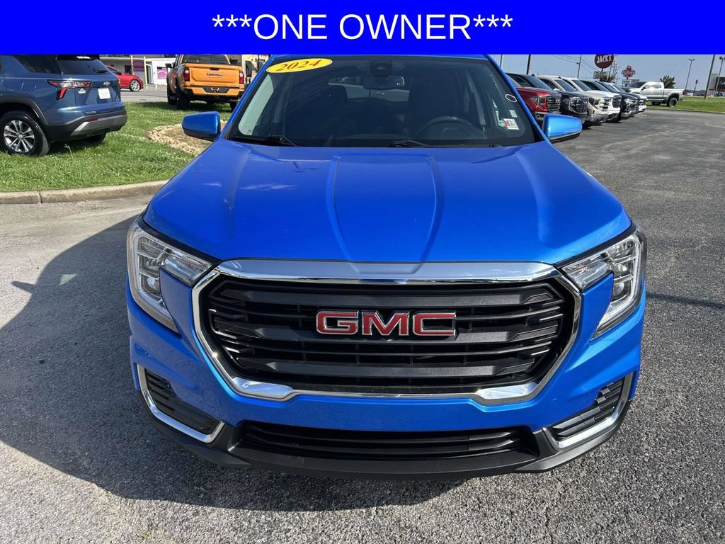 Used 2024 GMC Terrain SLE AWD/4WD image 9