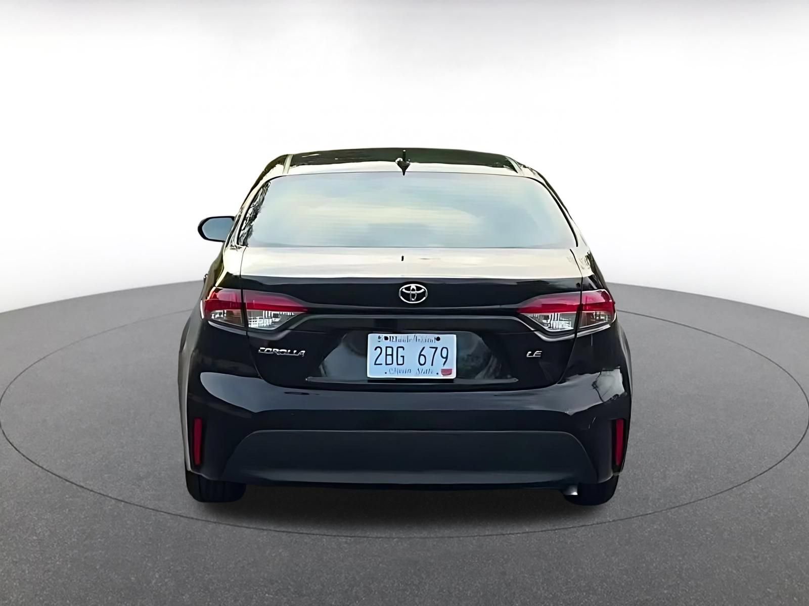 Used 2025 Toyota Corolla LE FWD image 12