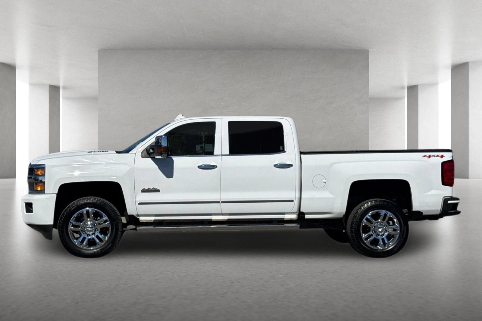 Used 2017 Chevrolet Silverado 2500 High Country w/ Duramax Plus Package AWD/4WD image 7