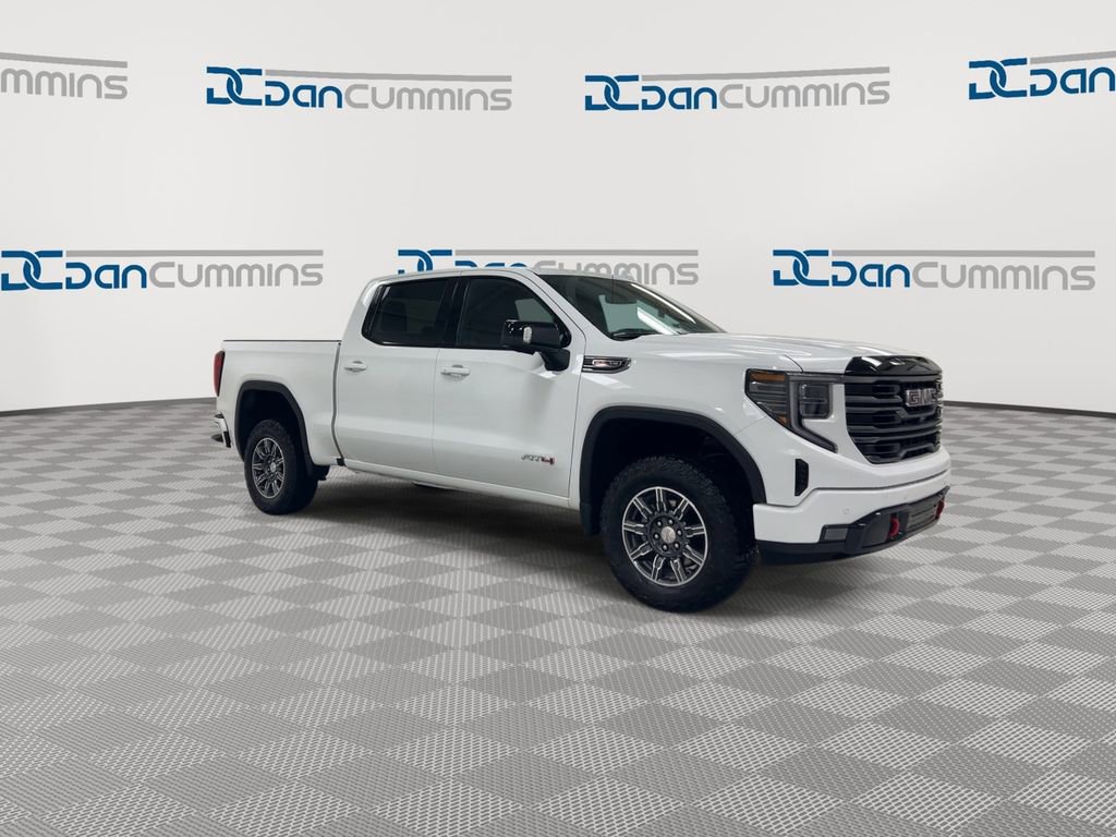 Used 2025 GMC Sierra 1500 AT4 image 2