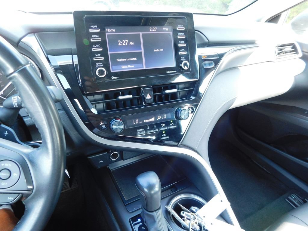 Used 2023 Toyota Camry SE FWD image 29