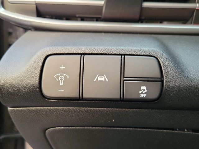 Used 2022 Hyundai Elantra Limited FWD image 12