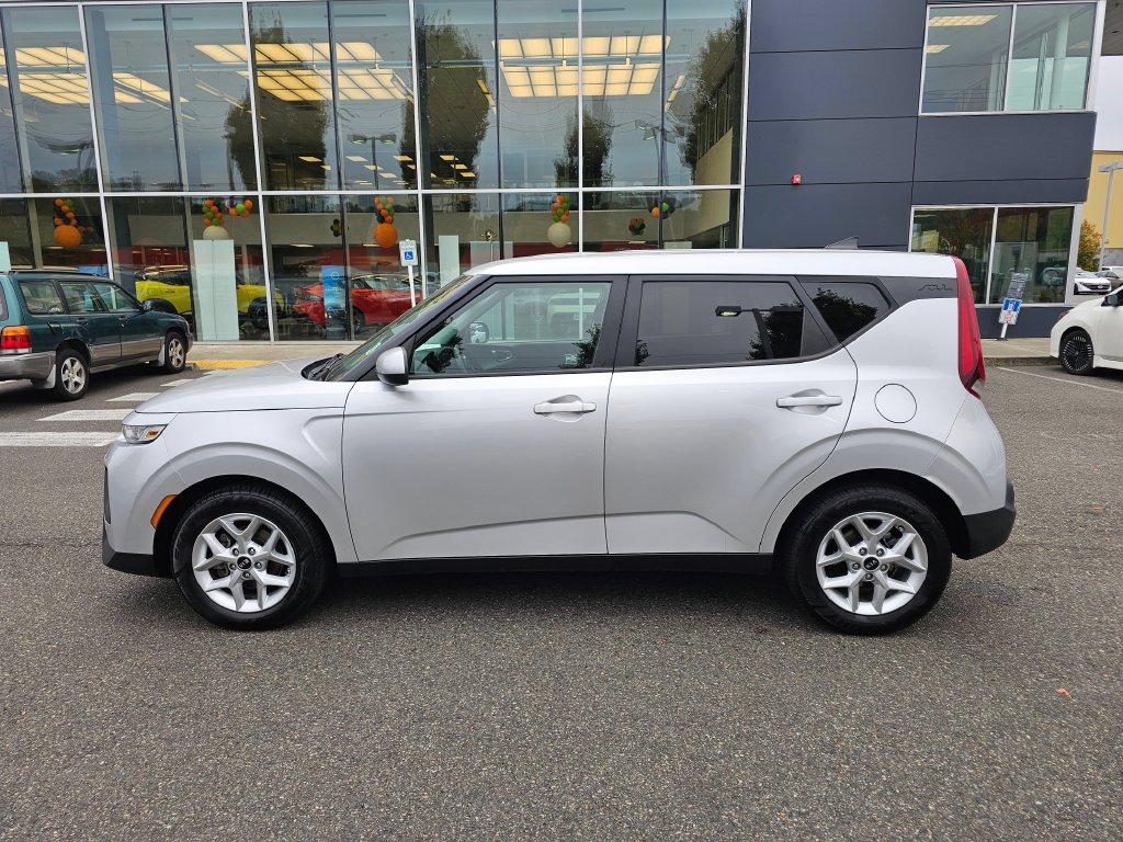 Used 2021 Kia Soul S FWD image 8