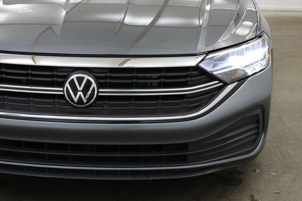 Certified 2024 Volkswagen Jetta S FWD image 8