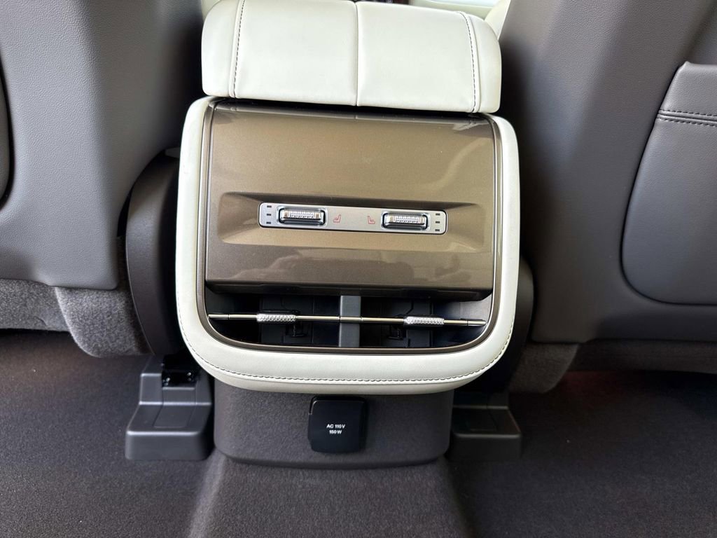 New 2025 Lincoln Nautilus Black Label w/ Jet Appearance Package image 16