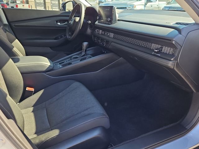 Used 2025 Honda Accord SE image 13
