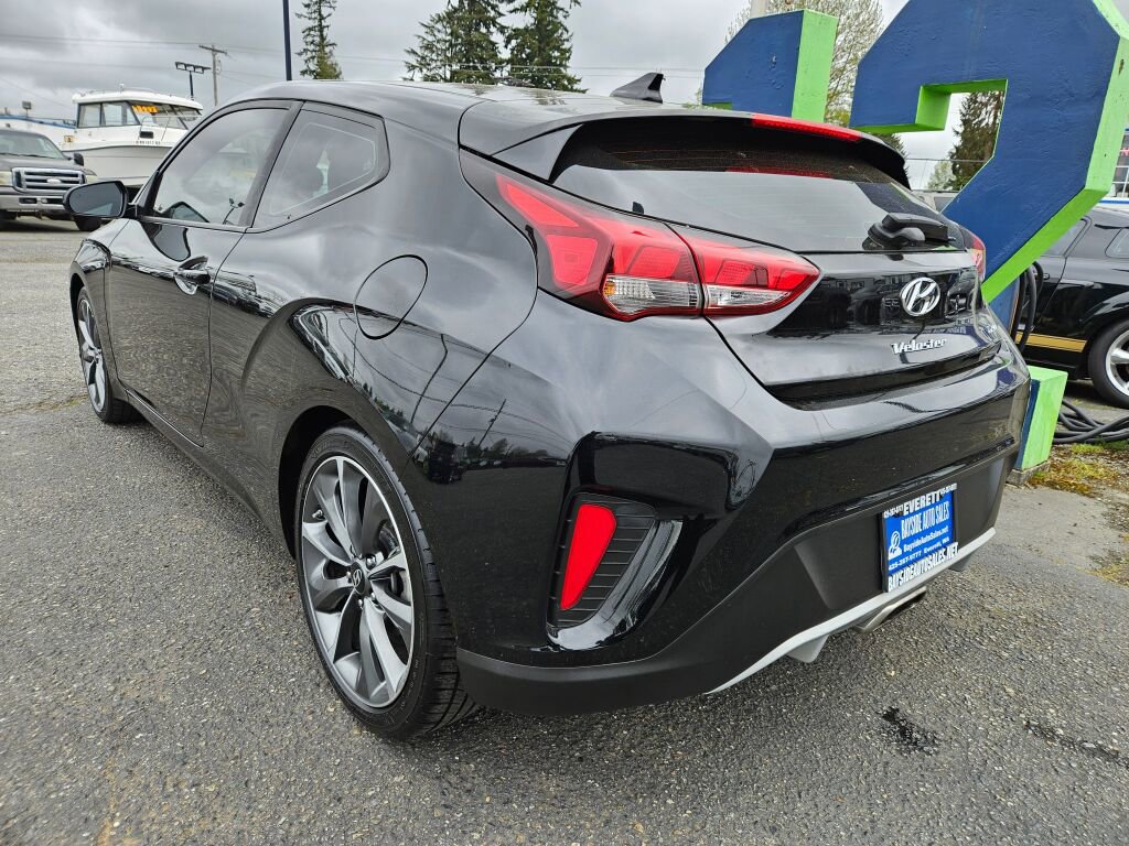 Used 2019 Hyundai Veloster 2.0 Premium FWD image 3