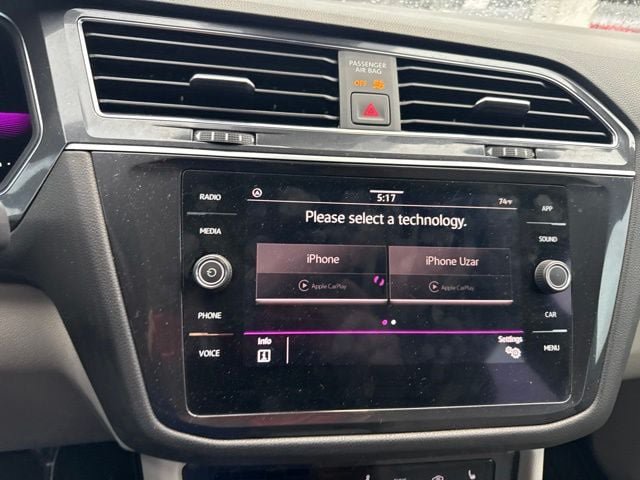 Used 2022 Volkswagen Tiguan SE R-Line FWD image 21
