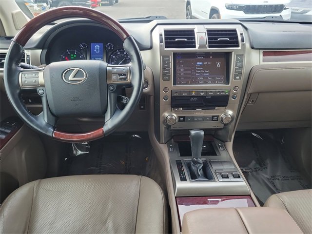 Used 2015 Lexus GX 460 image 9
