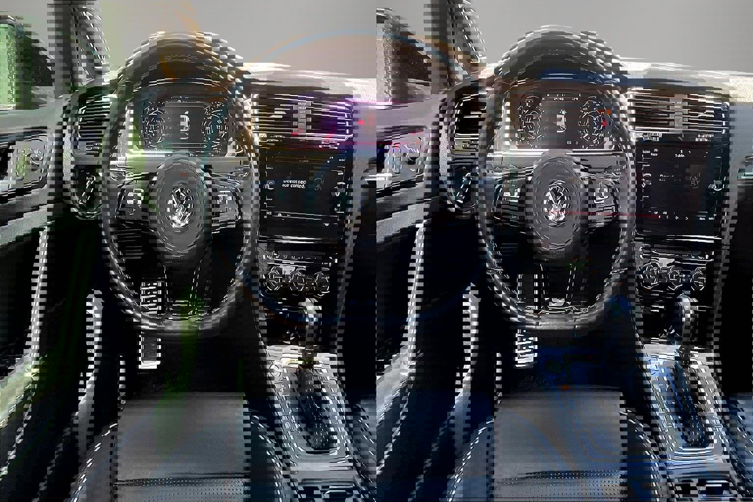 Used 2019 Volkswagen Golf R 4-Door image 8