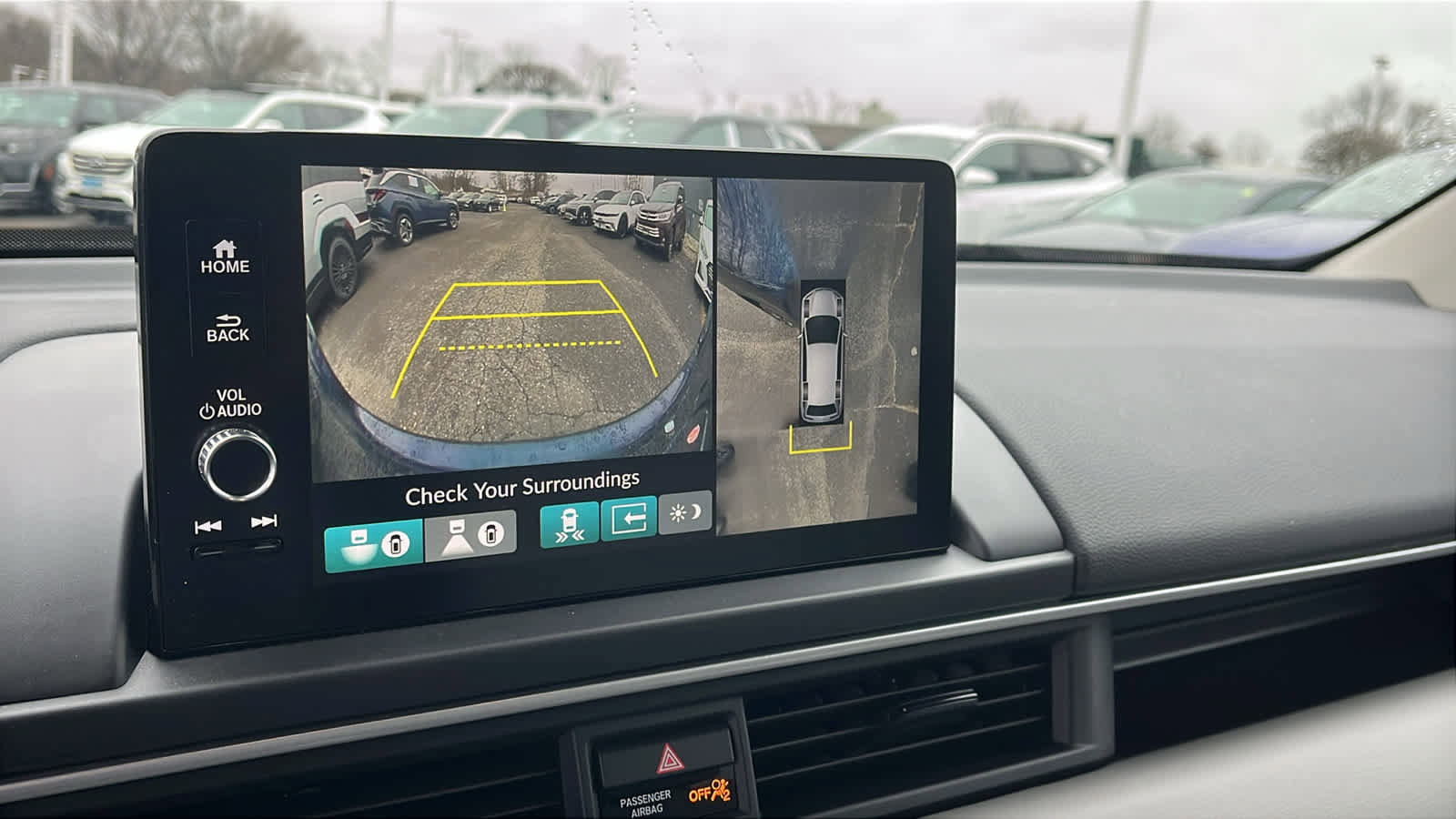 Used 2025 Honda Pilot Elite image 16