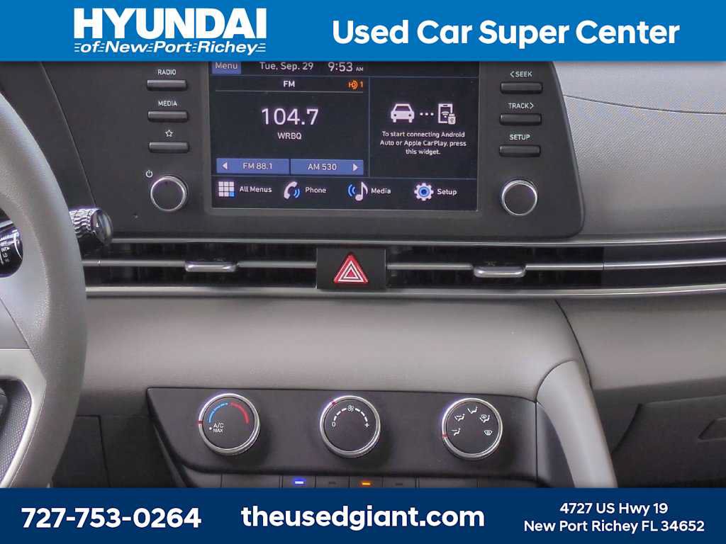 Certified 2025 Hyundai Elantra SE FWD image 18