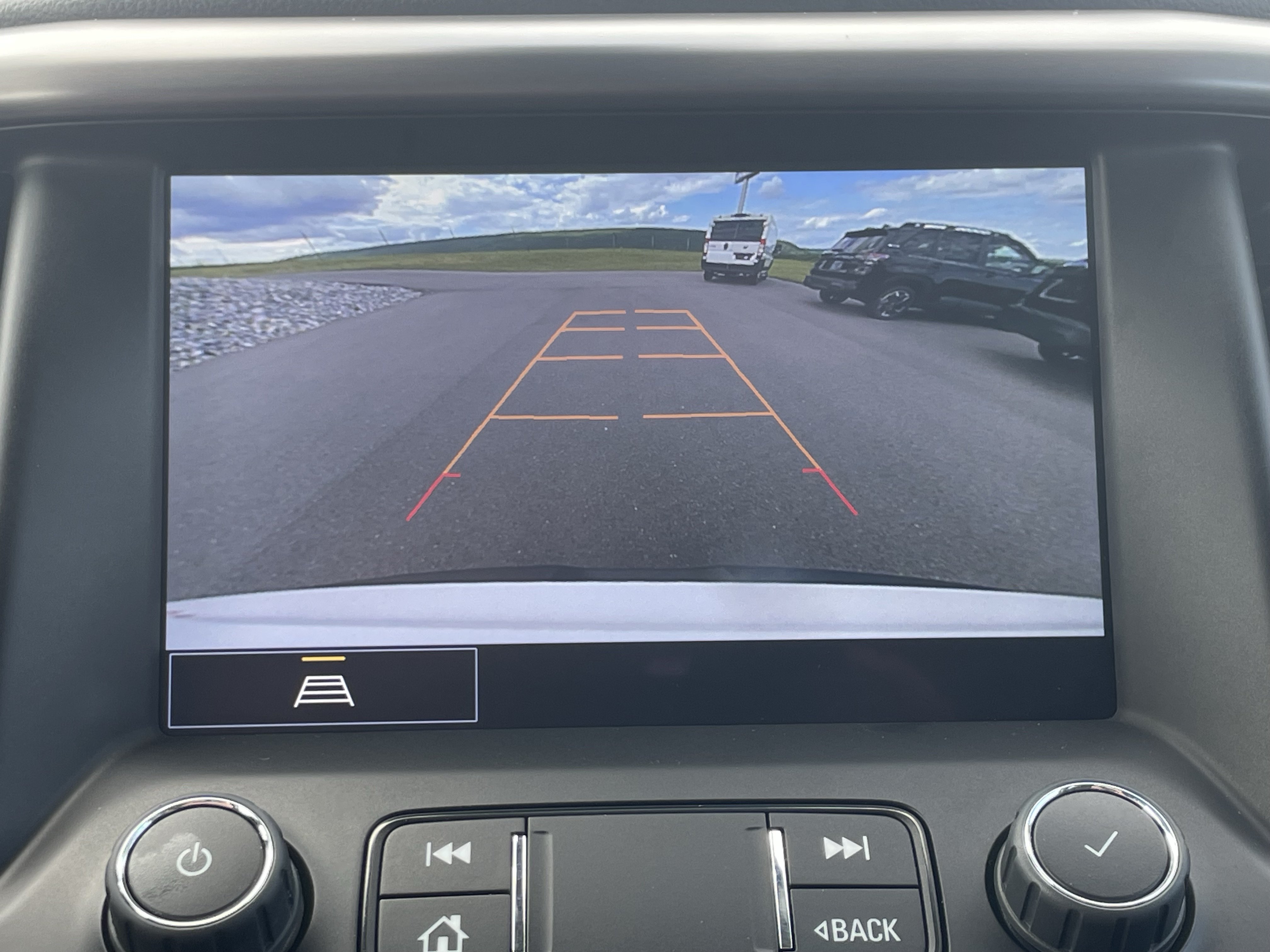 Used 2023 GMC Acadia AT4 w/ Preferred Package AWD/4WD image 27