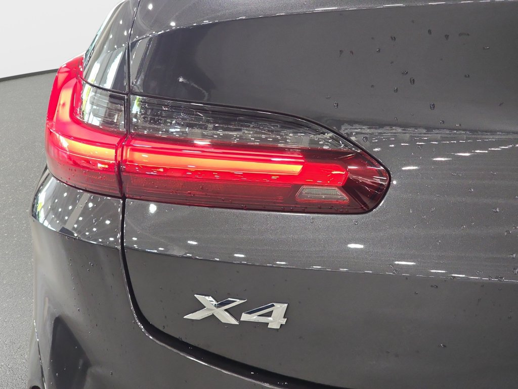 Certified 2024 BMW X4 xDrive30i w/ Premium Package AWD/4WD image 25