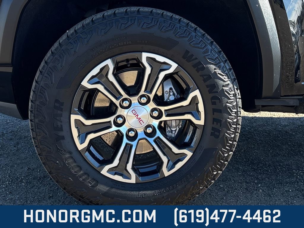 Used 2025 GMC Canyon AT4 image 11