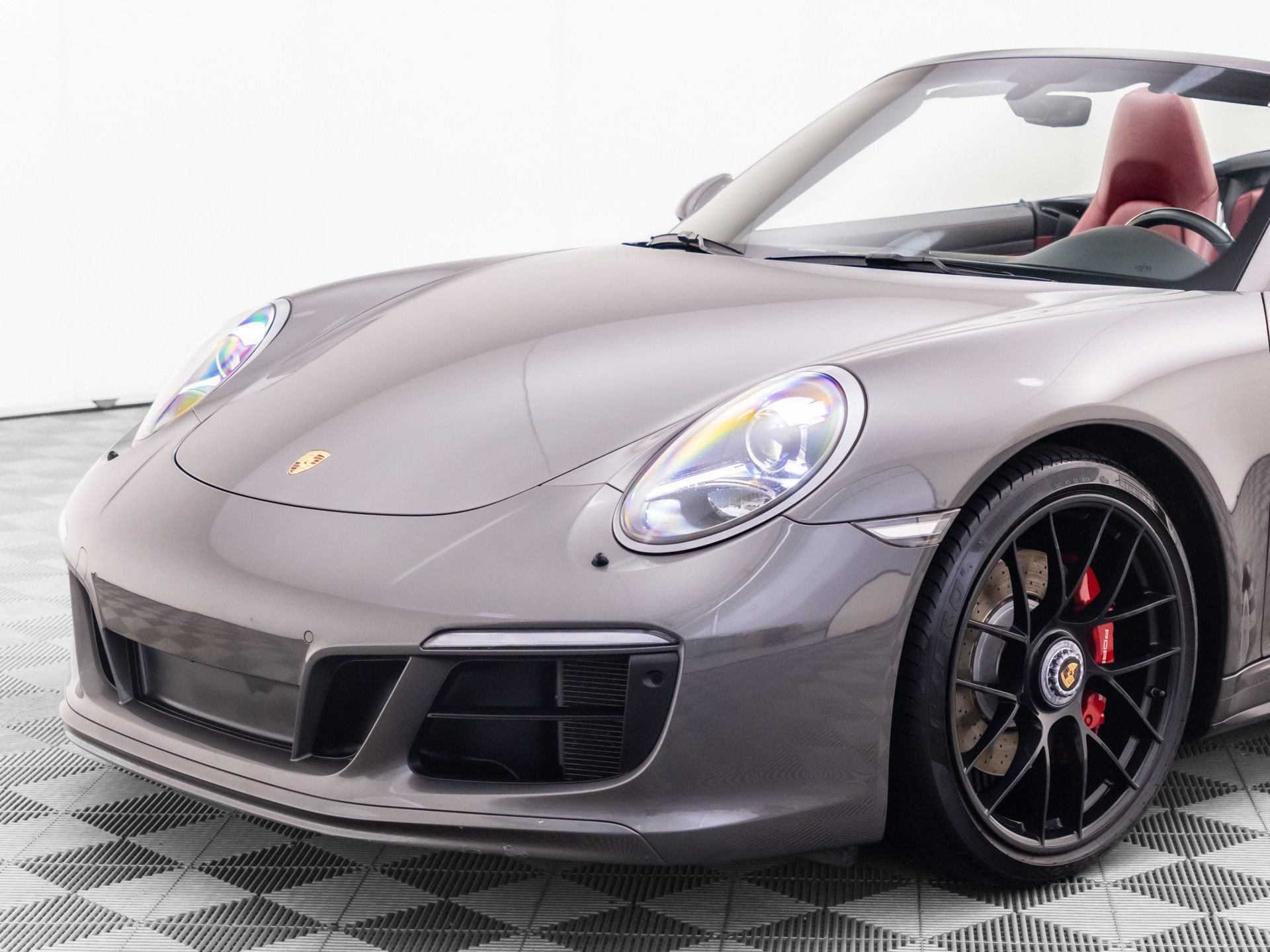 Used 2018 Porsche 911 Carrera GTS RWD image 33