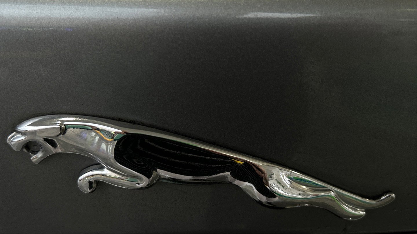 Used 2013 Jaguar XF 3.0 image 34