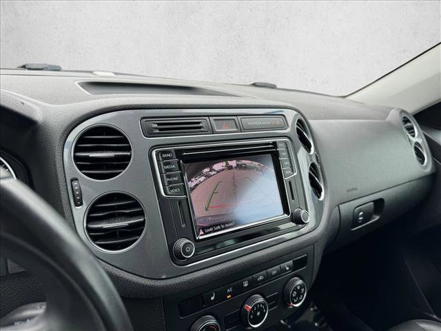Used 2016 Volkswagen Tiguan SE AWD/4WD image 15