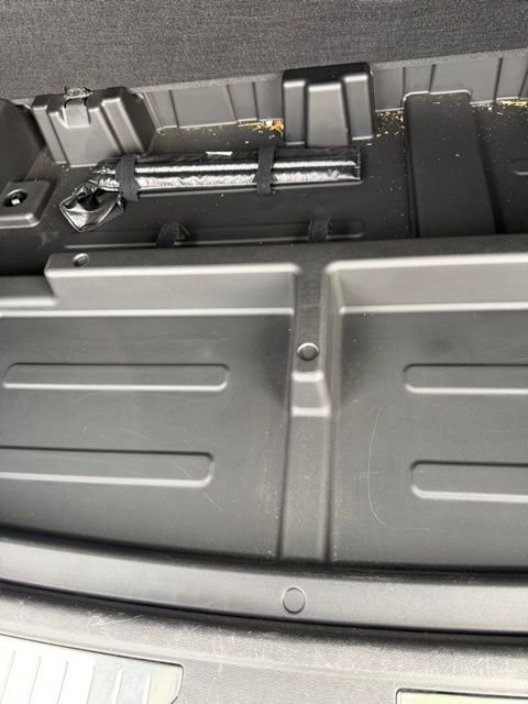 Used 2022 Chevrolet Suburban High Country image 26