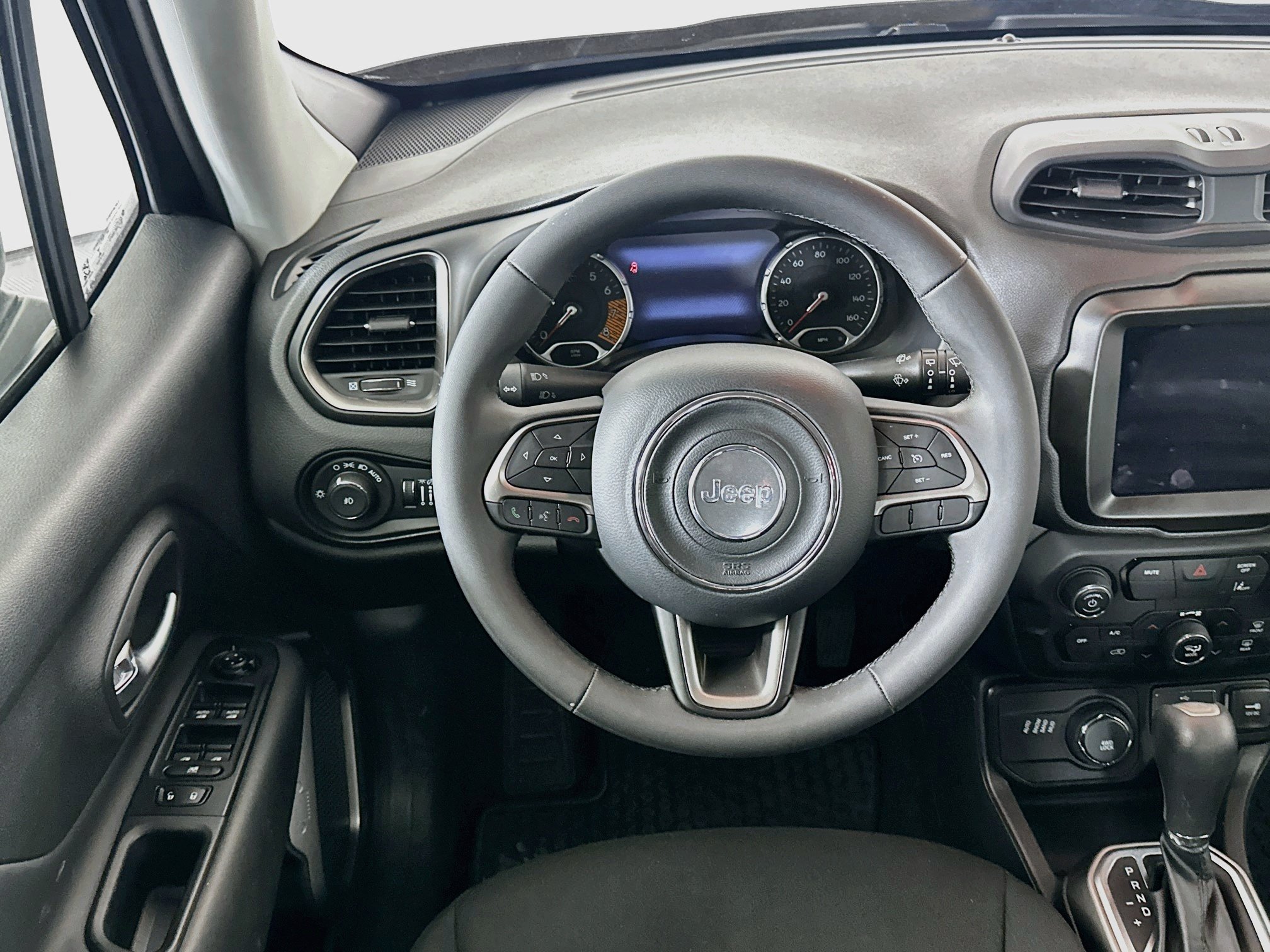 Used 2022 Jeep Renegade Latitude AWD/4WD image 18