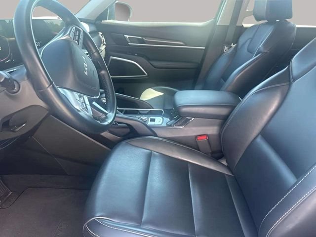 Used 2025 Kia Telluride S FWD image 9