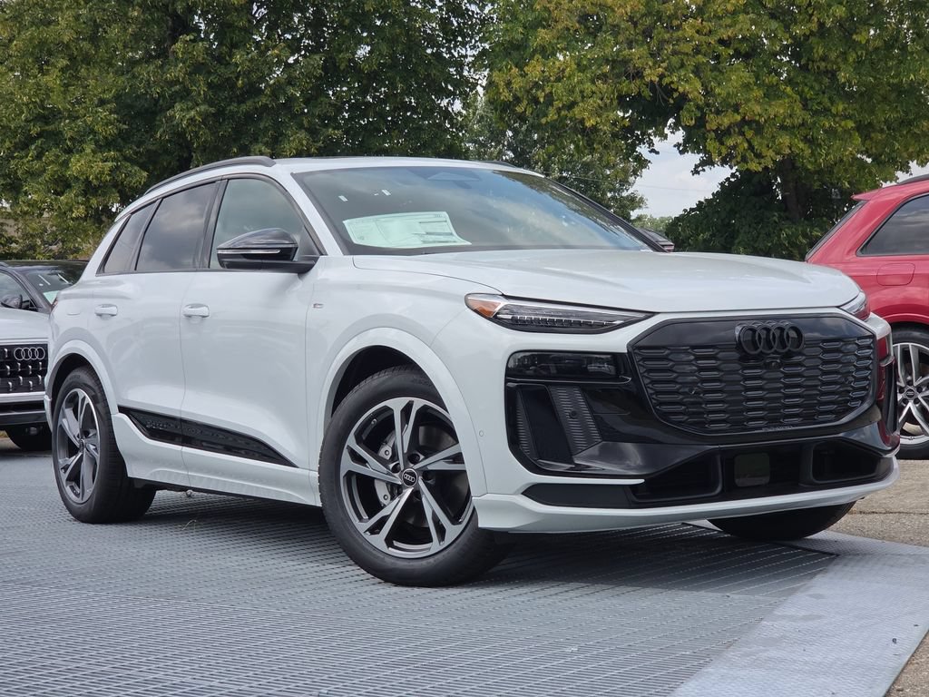New 2027 Audi Q6 e-tron Prestige AWD/4WD image 2