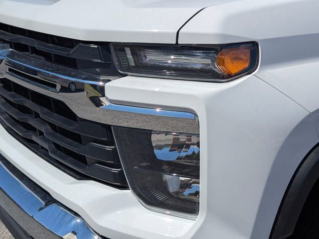 Used 2024 Chevrolet Silverado 2500 LT AWD/4WD image 10
