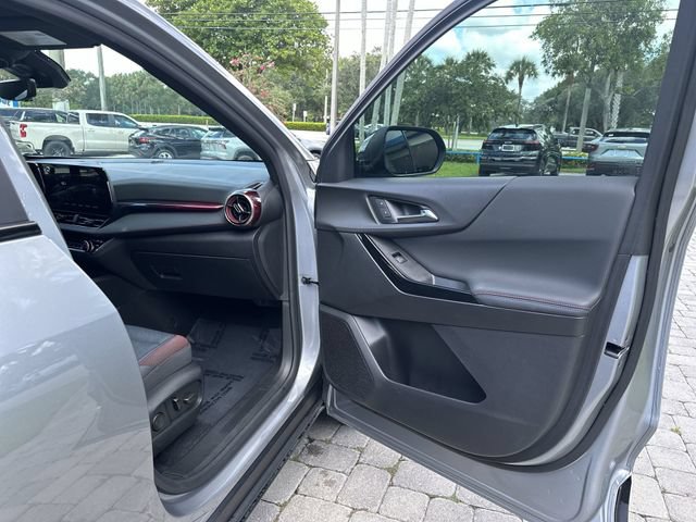 Used 2025 Chevrolet Equinox RS w/ Safety and Technology Package FWD image 23